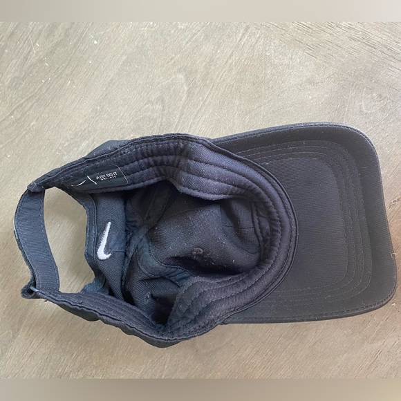 Toddler Nike Dry fit hat - Picture 5 of 7